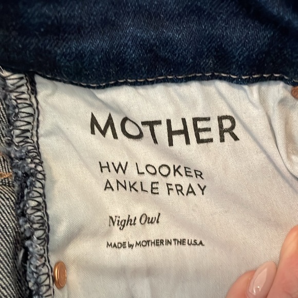 MOTHER jeans High Waisted Looker Ankle Fray.  Wash: Night Owl. Size 23. EUC. - Picture 3 of 5